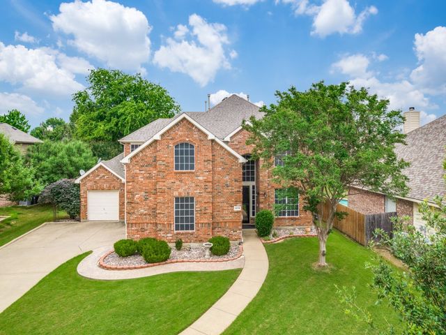 2216 Forest Creek Drive, Mansfield, TX 76063