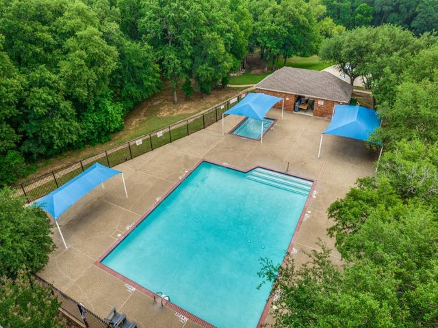 2216 Forest Creek Drive, Mansfield, TX 76063