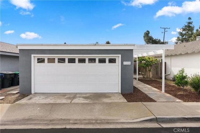 1113 Valley Circle, Costa Mesa, CA 92627