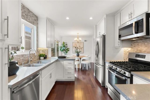 1113 Valley Circle, Costa Mesa, CA 92627