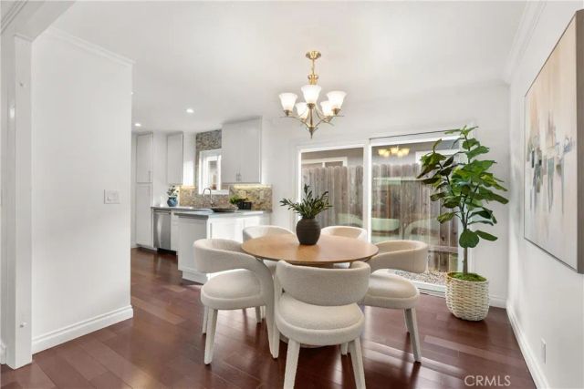 1113 Valley Circle, Costa Mesa, CA 92627