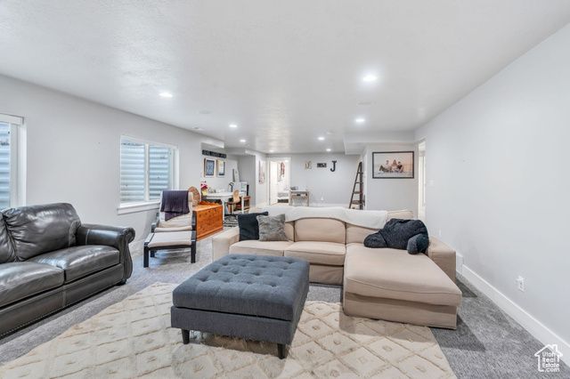 9435 N ASPEN HOLLOW CIR, Highland, UT 84003