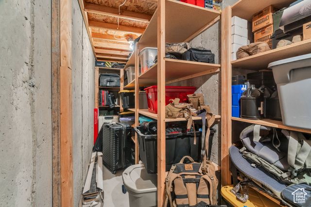 9435 N ASPEN HOLLOW CIR, Highland, UT 84003
