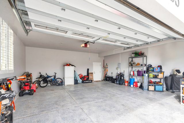 9435 N ASPEN HOLLOW CIR, Highland, UT 84003