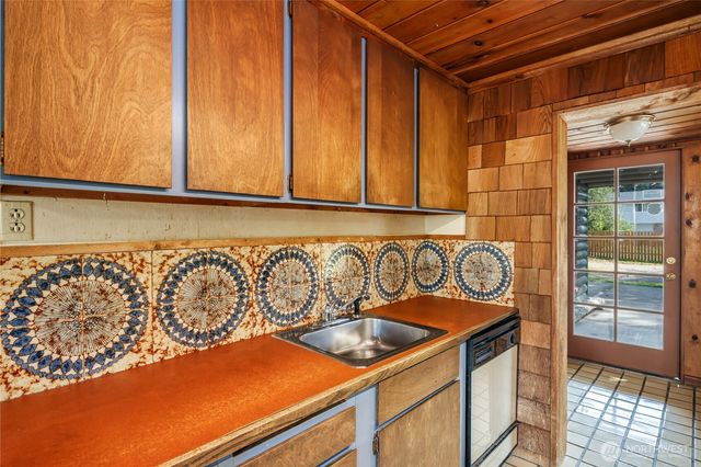 916 S 16th Street, Mount Vernon, WA 98274