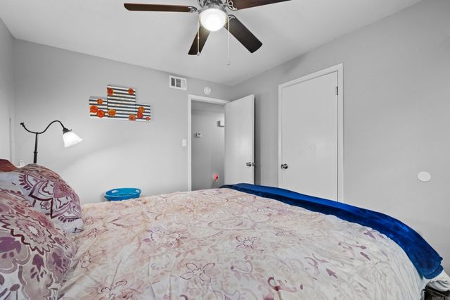 905 W Center Avenue, Searcy, AR 72143