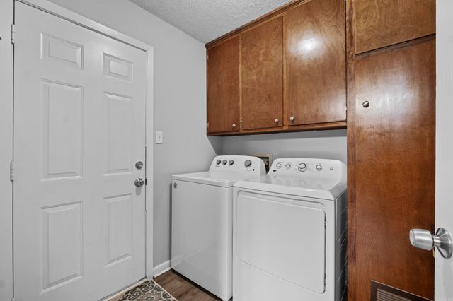 905 W Center Avenue, Searcy, AR 72143