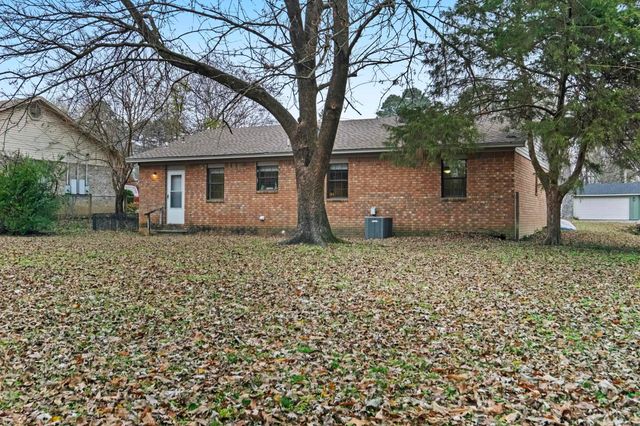 905 W Center Avenue, Searcy, AR 72143