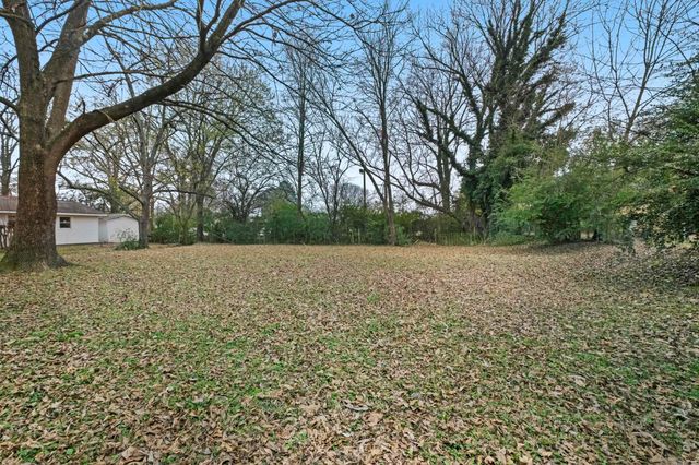 905 W Center Avenue, Searcy, AR 72143