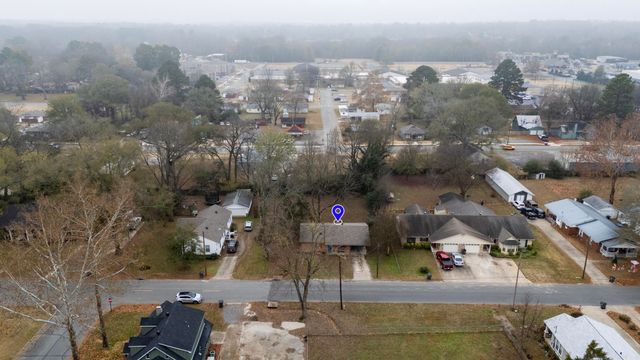 905 W Center Avenue, Searcy, AR 72143