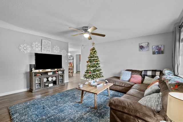 905 W Center Avenue, Searcy, AR 72143