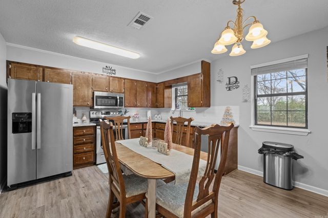 905 W Center Avenue, Searcy, AR 72143