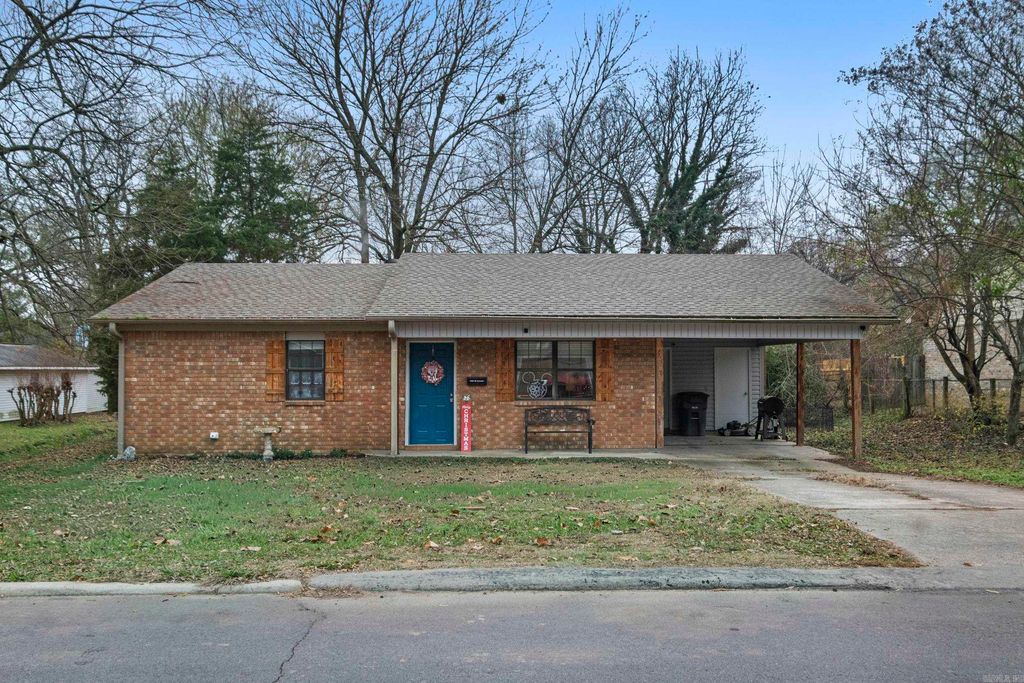 905 W Center Avenue, Searcy, AR 72143