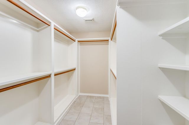 341 Sam Houston Loop, Point Blank, TX 77364