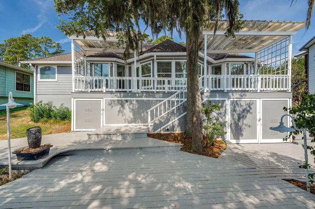 341 Sam Houston Loop, Point Blank, TX 77364