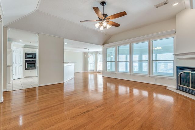 341 Sam Houston Loop, Point Blank, TX 77364