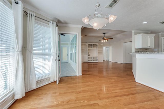 341 Sam Houston Loop, Point Blank, TX 77364