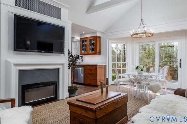 8603 Eastwood Ct, North Chesterfield, VA 23236