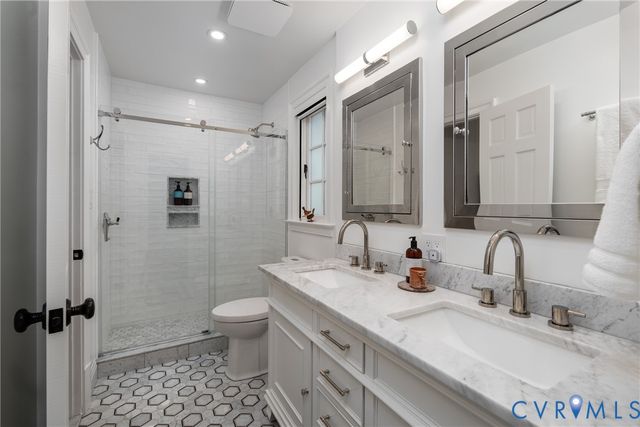 8603 Eastwood Ct, North Chesterfield, VA 23236