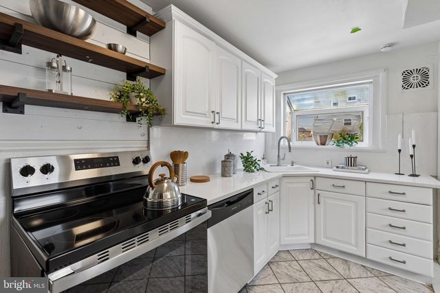 819 GRANT RD, Folcroft, PA 19032