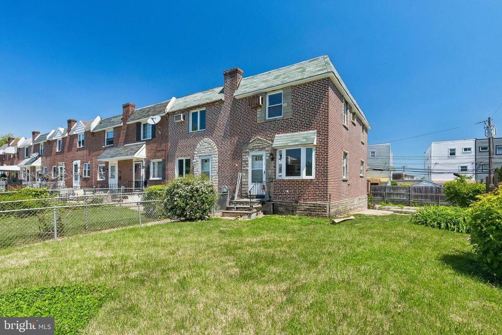 819 GRANT RD, Folcroft, PA 19032