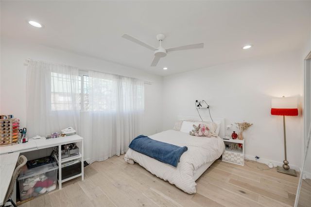 400 E 30th ST 105, Austin, TX 78705