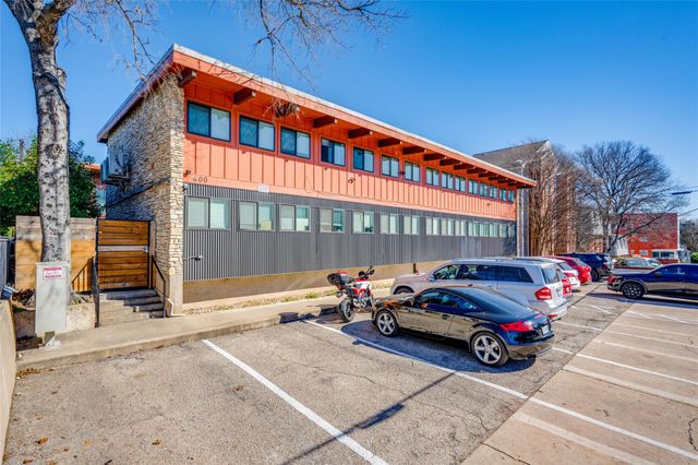 400 E 30th ST 105, Austin, TX 78705