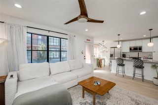 400 E 30th ST 105, Austin, TX 78705