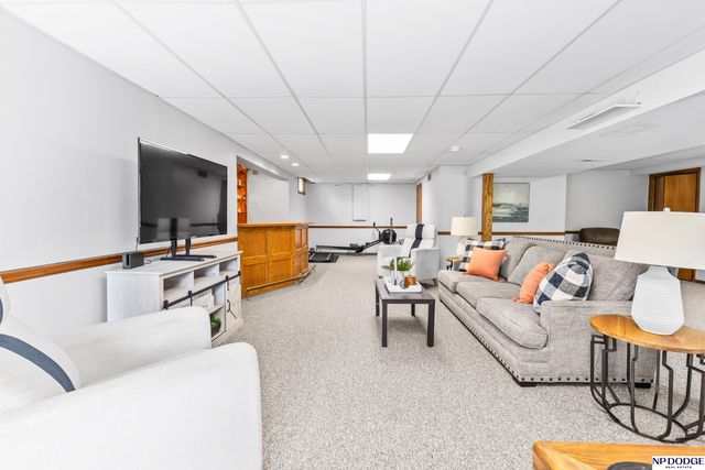 3502 Birchwood Drive, Bellevue, NE 68123
