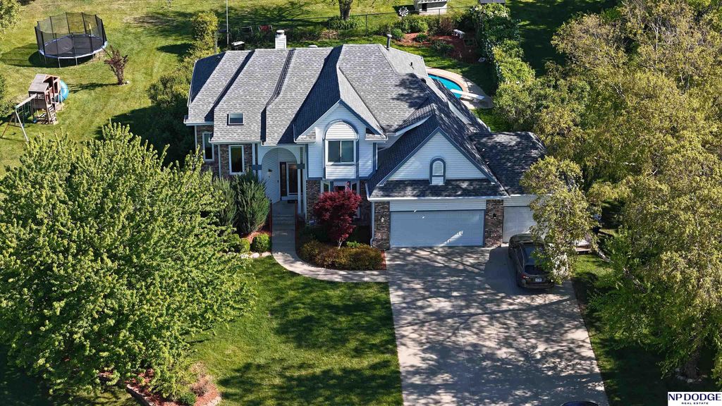 3502 Birchwood Drive, Bellevue, NE 68123