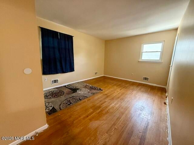 5 Sussex Court, South River, NJ 08882