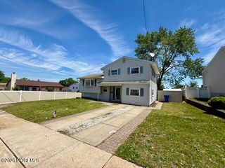5 Sussex Court, South River, NJ 08882