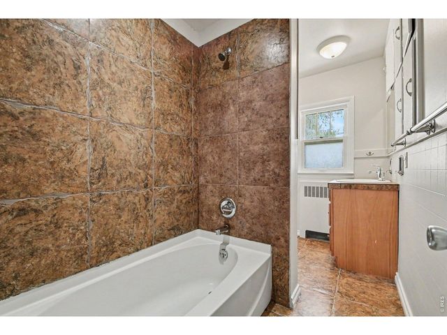1115 14th St, Greeley, CO 80631