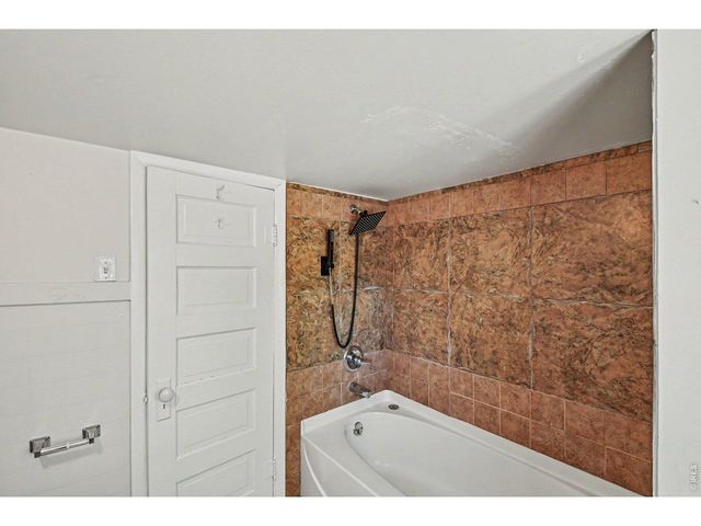 1115 14th St, Greeley, CO 80631