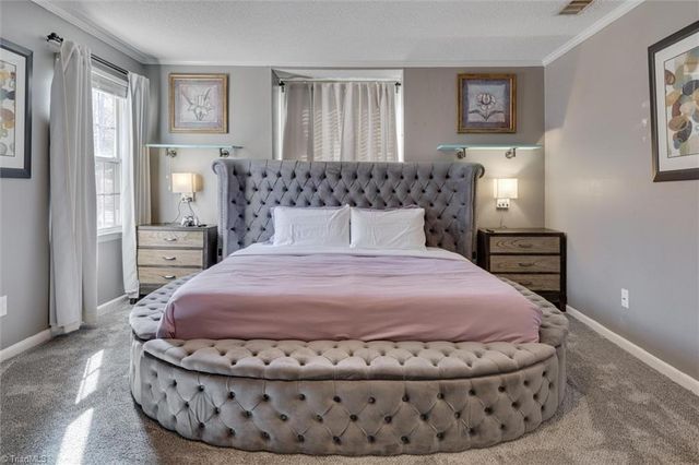 1016 Shalimar Drive, High Point, NC 27262