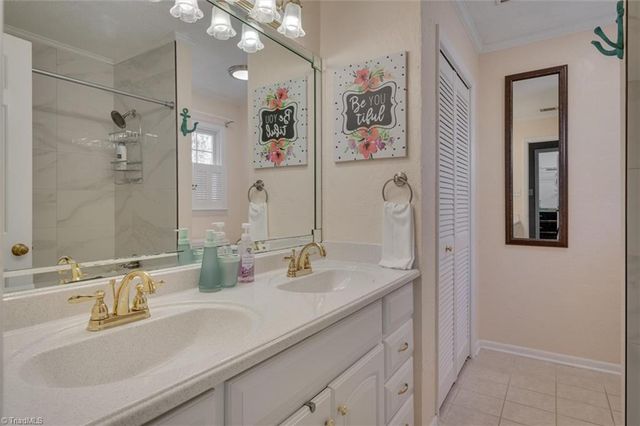 1016 Shalimar Drive, High Point, NC 27262