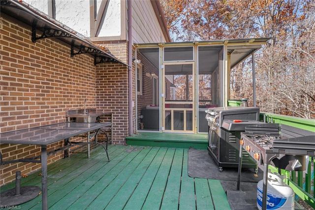 1016 Shalimar Drive, High Point, NC 27262