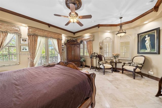 4501 N Bay Rd, Miami Beach, FL 33140