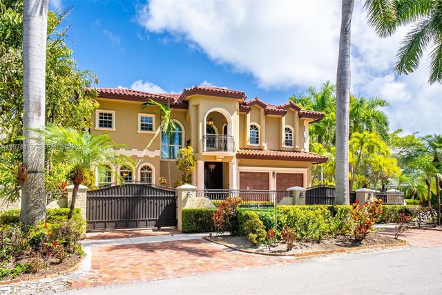 4501 N Bay Rd, Miami Beach, FL 33140