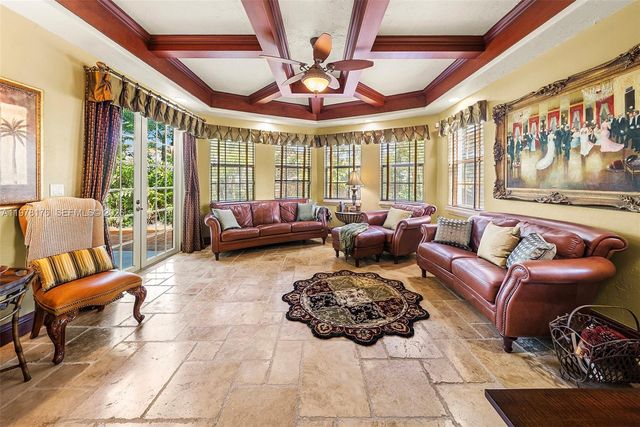 4501 N Bay Rd, Miami Beach, FL 33140