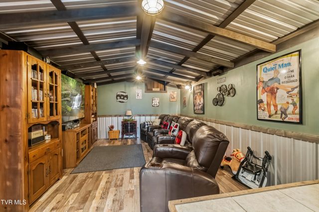 1980 South Allens Bridge Road, Greeneville, TN 37743