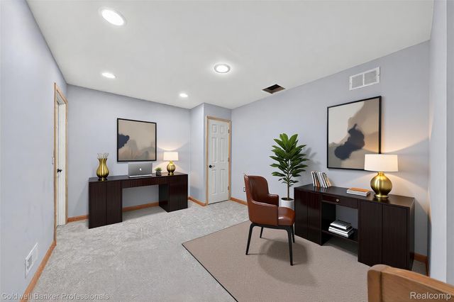 2076 Shore Hill Court, West Bloomfield Charter Township, MI 48323
