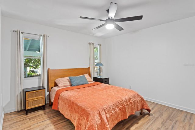 710 34TH AVENUE S, St Petersburg, FL 33705