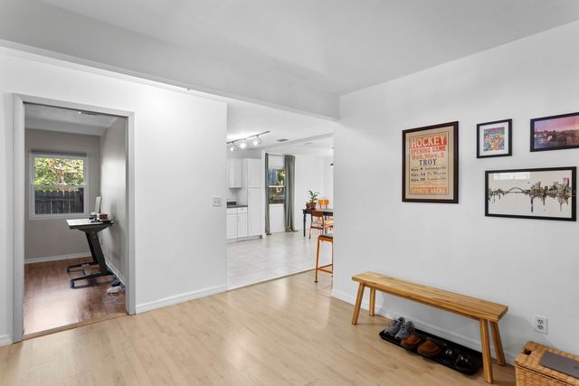 710 34TH AVENUE S, St Petersburg, FL 33705