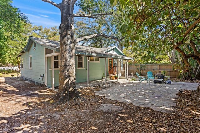 710 34TH AVENUE S, St Petersburg, FL 33705