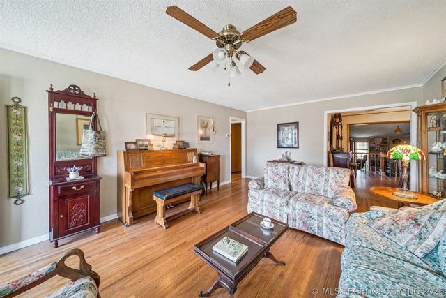 5342 S Owasso Avenue, Tulsa, OK 74105