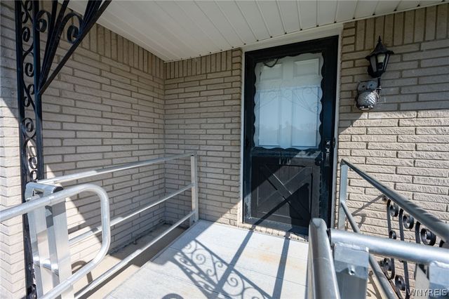 170 Castlewood Drive, Cheektowaga, NY 14227