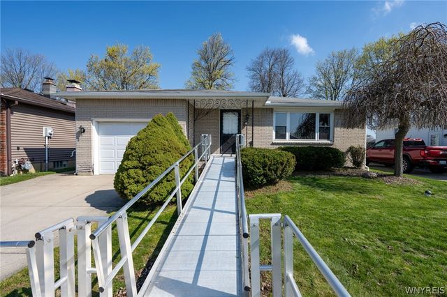170 Castlewood Drive, Cheektowaga, NY 14227