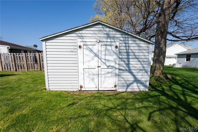 170 Castlewood Drive, Cheektowaga, NY 14227