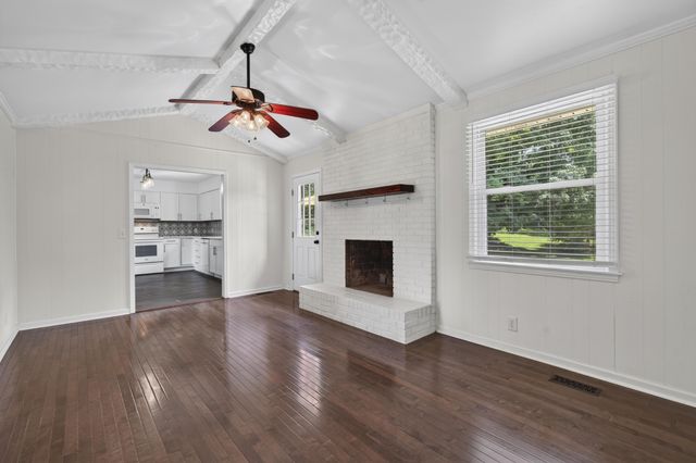 713 Hillbrook Dr, Mount Juliet, TN 37122